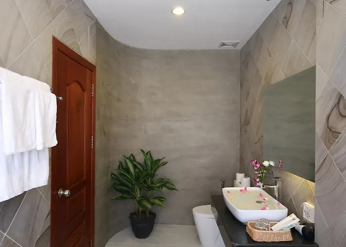 Holy Angkor Deluxe Hotel 4*